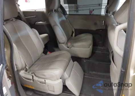 2011 Toyota Sienna Xle из США, поврежденный, VIN 5TDDK3DC8BS002919